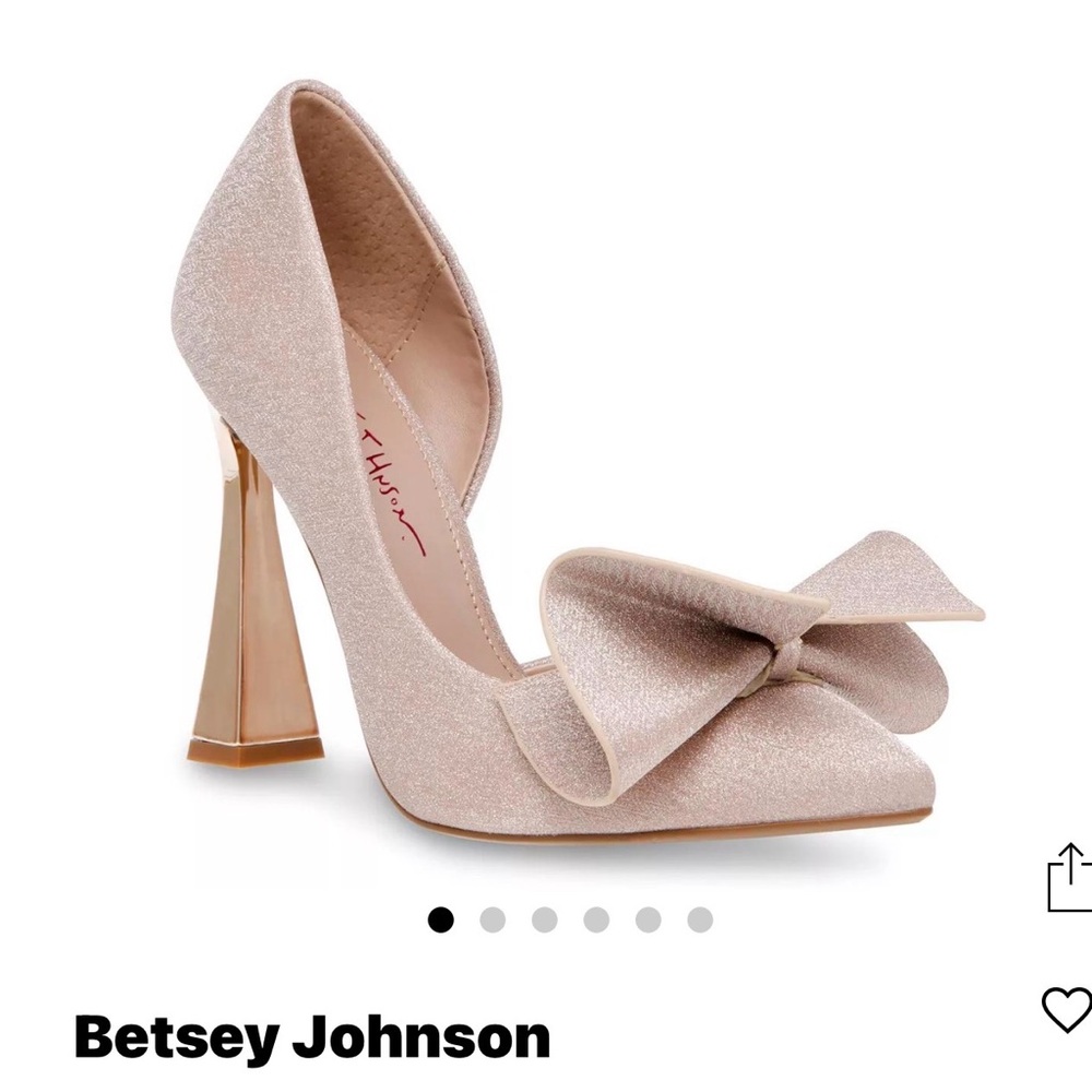 Betsey Johnson Glitter Heels with Bow - Champagne Blush 🥂